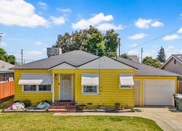 Property at 2112 6th St, Hughson, CA 95326, 3 beds, 2 baths