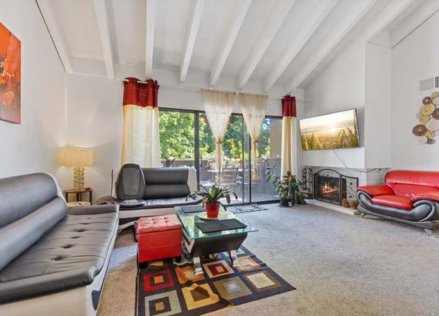 Property at 2200 Woodside Ln #4, Sacramento, CA 95825, 2 beds, 1 bath