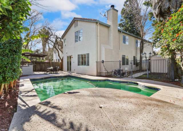 Property at 5528 Deepdale Way, Elk Grove, CA 95758, 4 beds, 3 baths