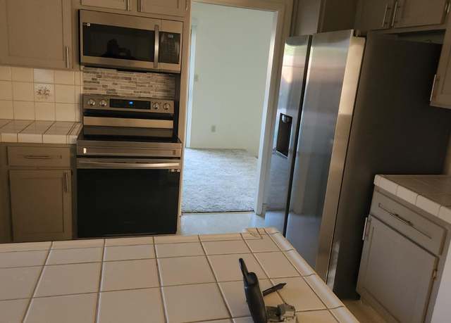 Property at 3704 Corte Madera Ave, Modesto, CA 95356, 4 beds, 2 baths