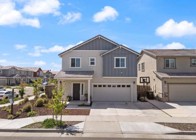 Property at 724 Independence Ave, Lincoln, CA 95648, 4 beds, 2.5 baths