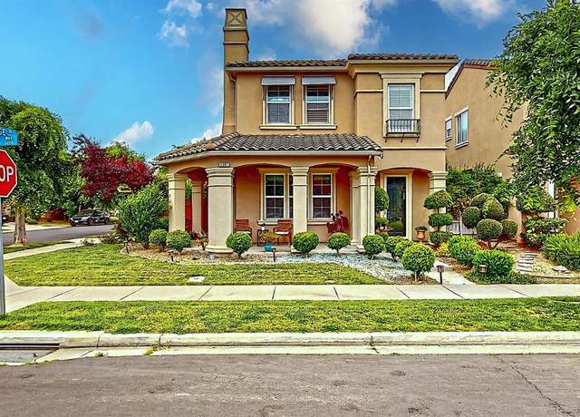 Property at 1281 Violet Way, Turlock, CA 95382, 3 beds, 2.5 baths