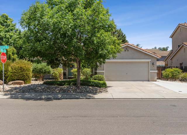 Property at 2912 Omega Way, Modesto, CA 95355, 4 beds, 2 baths