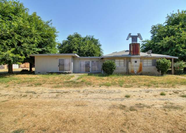 Property at 2441 Feather River Blvd, Olivehurst, CA 95961, 2 beds, 1.5 baths