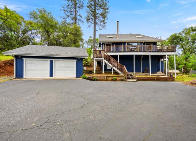 Property at 19350 Valkenburg Ln, Grass Valley, CA 95949, 4 beds, 2 baths