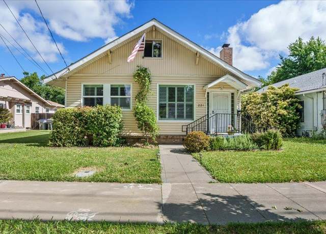 Property at 221 Cross St, Woodland, CA 95695, 2 beds, 1.5 baths