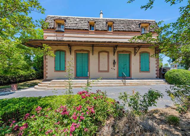 Property at 426 Broadway, Jackson, CA 95642, 2 beds, 2.5 baths