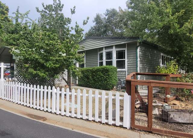Property at 13932 Meda Dr, Grass Valley, CA 95949, 4 beds, 2 baths