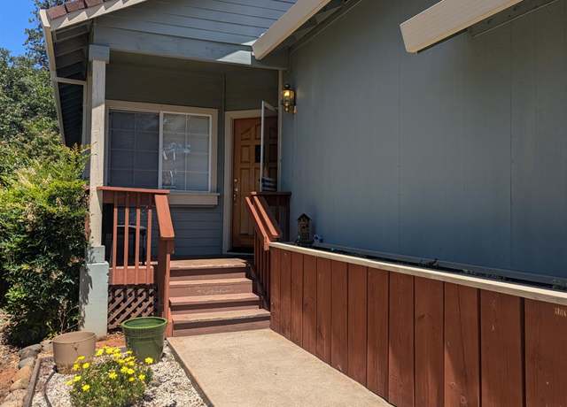 Property at 363 Vistamont Dr, Grass Valley, CA 95945, 2 beds, 2 baths