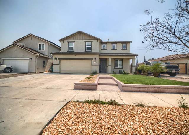 Property at 2045 Edwards St, Los Banos, CA 93635, 5 beds, 3.5 baths