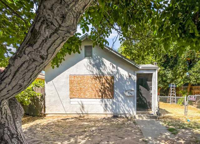 Property at 636 Andrew St, West Sacramento, CA 95605, 2 beds, 1 bath