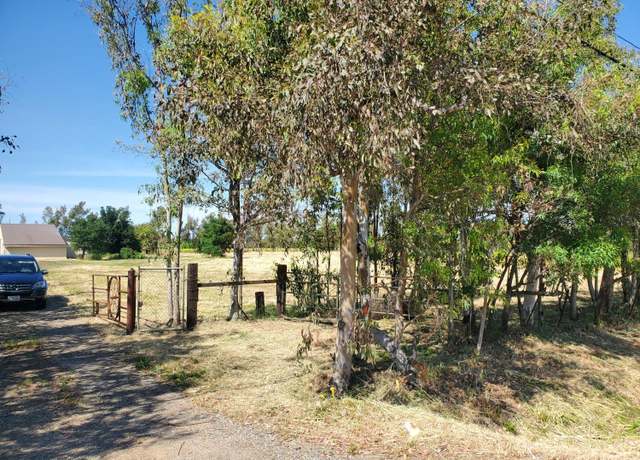 Property at 2001 E Eight Mile Rd, Lodi, CA 95242, 3 beds, 2 baths