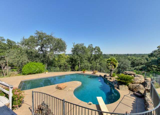 Property at 7831 Mount Diablo Ct, Fair Oaks, CA 95628, 4 beds, 2.5 baths