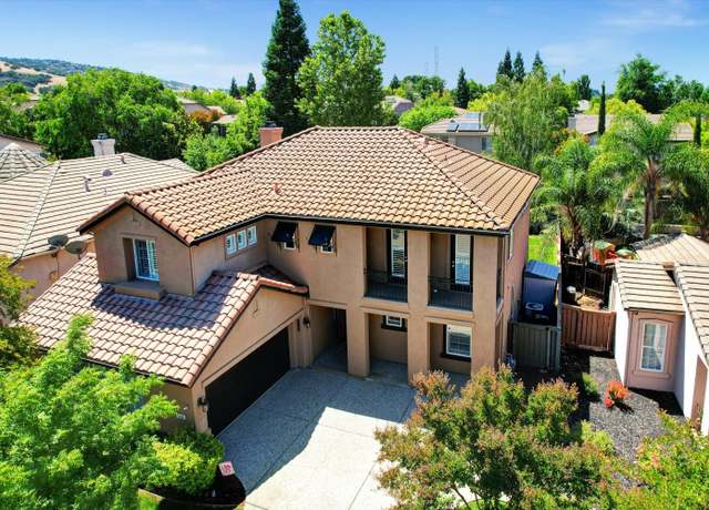Property at 1749 Langholm Way, Folsom, CA 95630, 4 beds, 3 baths