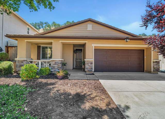 Property at 9092 Golf Canyon Dr, Patterson, CA 95363, 3 beds, 2 baths