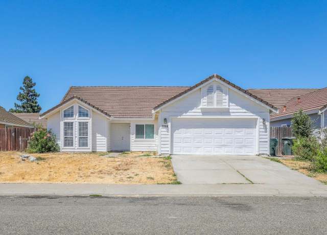 Property at 8004 Parkgate Way, Sacramento, CA 95828, 4 beds, 2 baths