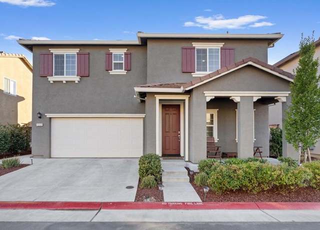 Property at 1512 Citrus St, Lincoln, CA 95648, 3 beds, 2.5 baths