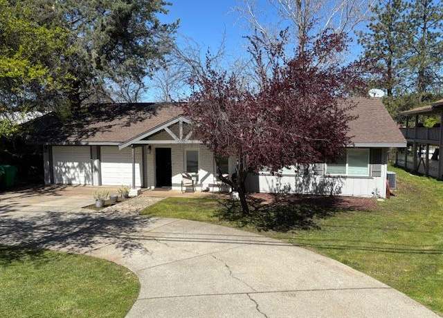 Property at 11292 Torrey Pines Dr, Auburn, CA 95602, 3 beds, 2 baths