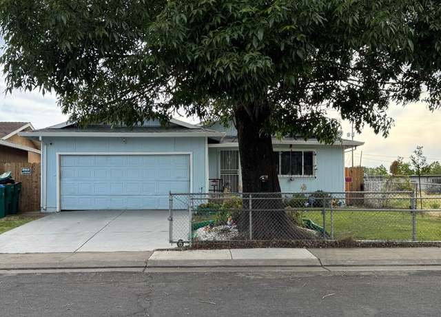Property at 2131 S Sacramento St, Stockton, CA 95206, 3 beds, 1.5 baths