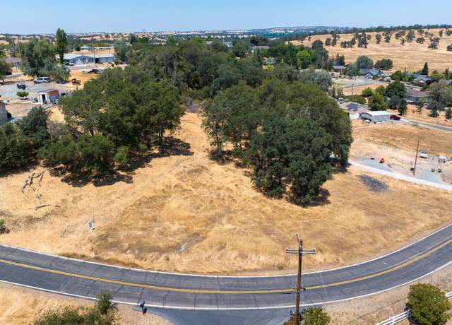 Property at 4585 Roadrunner Dr, Ione, CA 95640