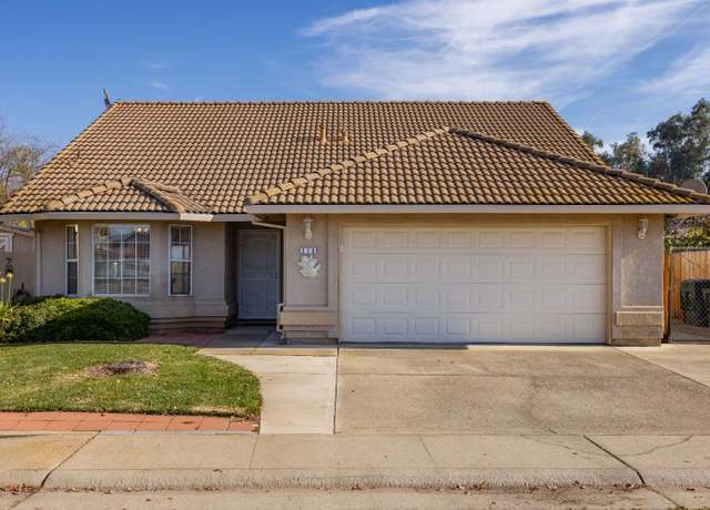 Property at 310 Manor Dr, Ione, CA 95640, 3 beds, 2 baths