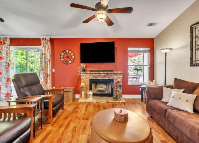 Property at 117 Matthew Ct, Galt, CA 95632, 3 beds, 2 baths