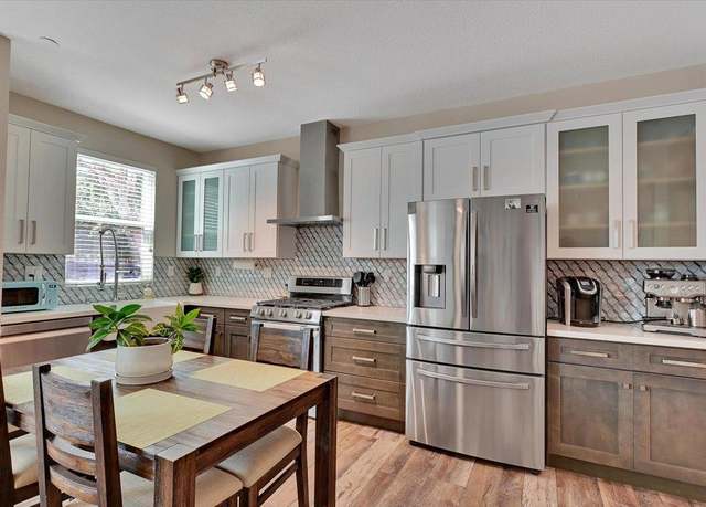 Property at 887 Graphite Ln, West Sacramento, CA 95691, 2 beds, 2.5 baths