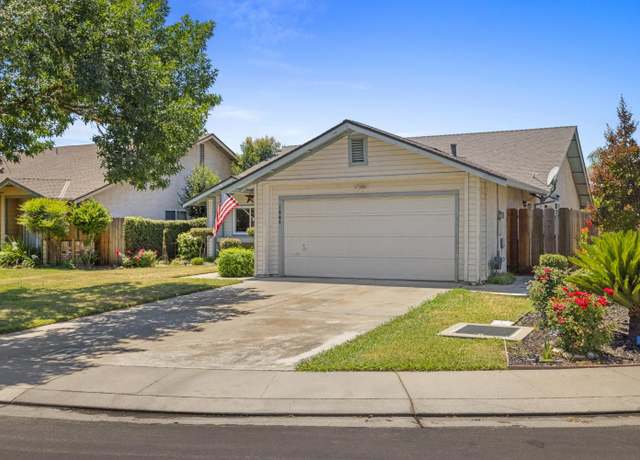 Property at 1009 Bobcat Ct, Modesto, CA 95358, 3 beds, 2 baths