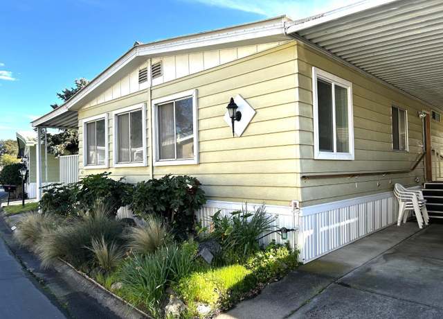 Property at 43 Rio Vista Dr, Lodi, CA 95240, 2 beds, 2 baths