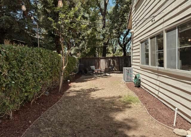Property at 132 Royalton Cir, Folsom, CA 95630, 3 beds, 2.5 baths