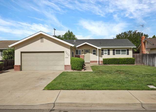 Property at 1221 S Fairmont Ave, Lodi, CA 95240, 3 beds, 2 baths