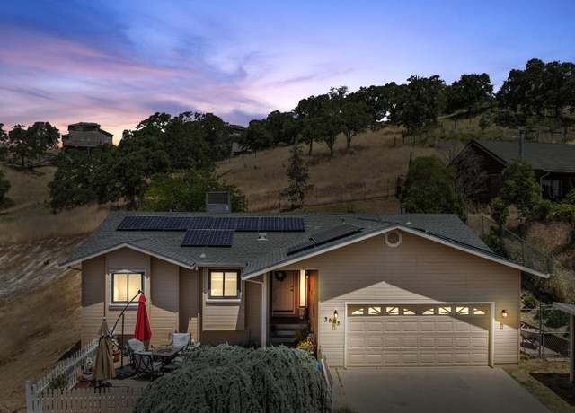 Property at 3685 Lakeview Dr, Ione, CA 95640, 3 beds, 2 baths