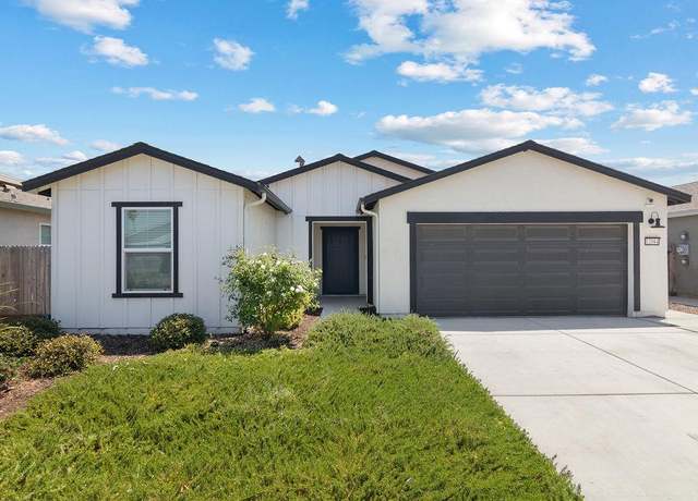 Property at 12084 Royal Ct, Waterford, CA 95386, 4 beds, 2 baths