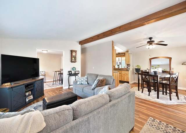 Property at 13948 Golden Star Rd, Grass Valley, CA 95949, 3 beds, 2 baths