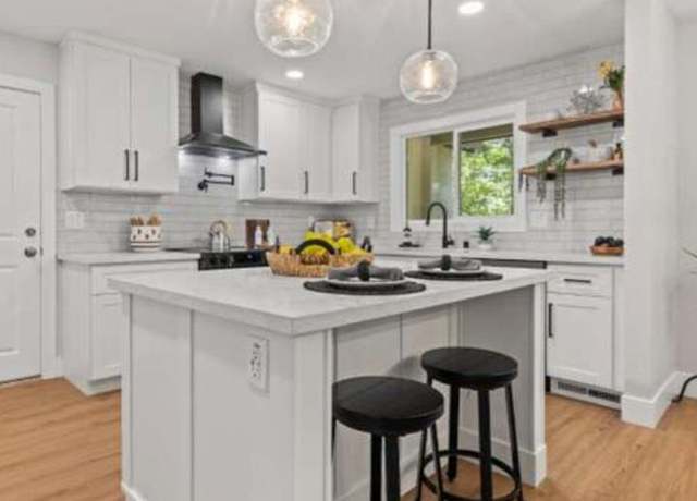 Property at 11384 Francis Dr, Grass Valley, CA 95949, 4 beds, 2.5 baths