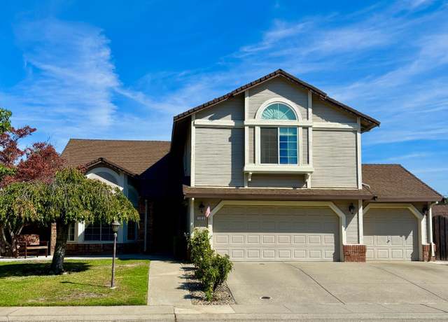 Property at 1300 Muscat Cir, Roseville, CA 95747, 4 beds, 3 baths