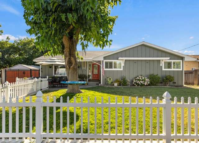 Property at 9536 Batey Ave, Elk Grove, CA 95624, 3 beds, 2 baths