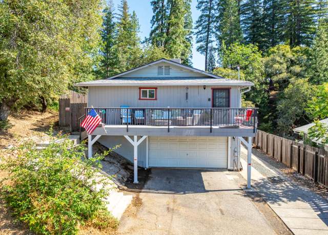 Property at 111 W Oak Hill Dr, Colfax, CA 95713, 4 beds, 2.5 baths