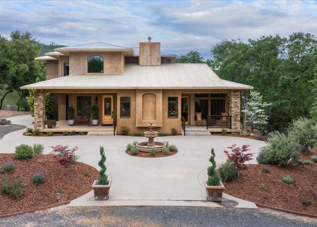 Property at 1333 Vineyard Ter, Murphys, CA 95247, 3 beds, 2.5 baths
