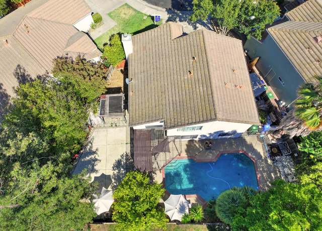 Property at 6701 Venetian Ct, Elk Grove, CA 95758, 3 beds, 3 baths