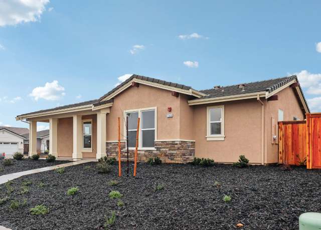 Property at 750 W Main St, Winters, CA 95694, 4 beds, 3 baths