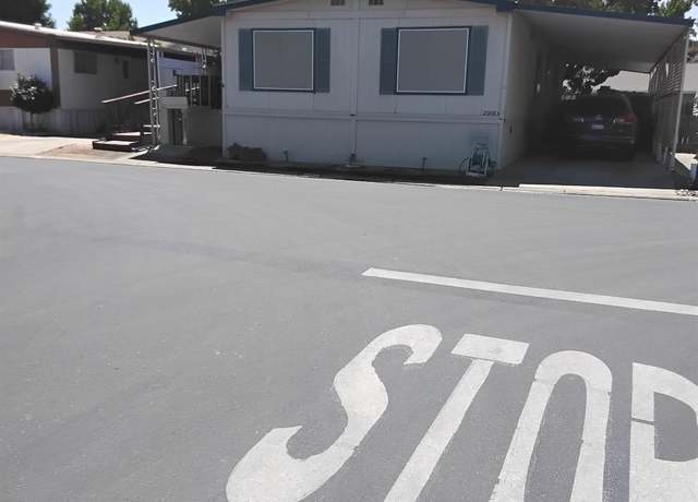 Property at 2008 Kauai Dr, Modesto, CA 95355, 3 beds, 2 baths
