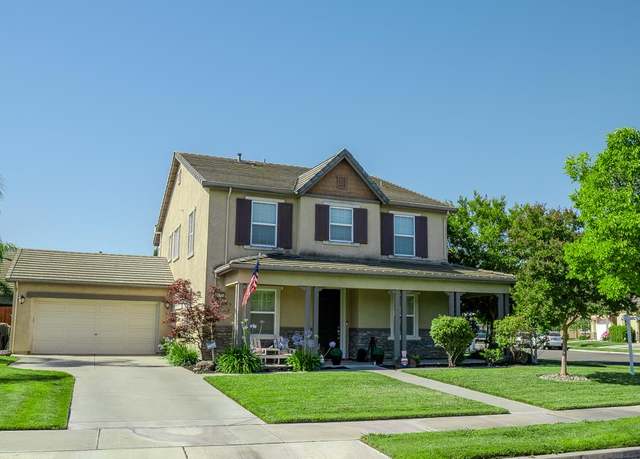Property at 2177 Tarpan Way, Oakdale, CA 95361, 4 beds, 2.5 baths