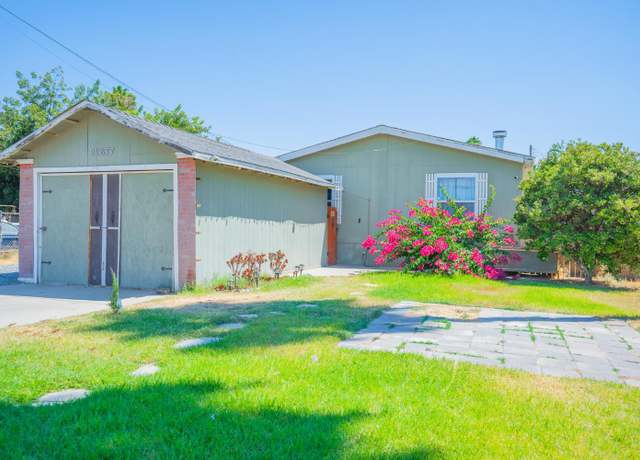 Property at 22677 Maple St, Chowchilla, CA 93610, 4 beds, 2 baths