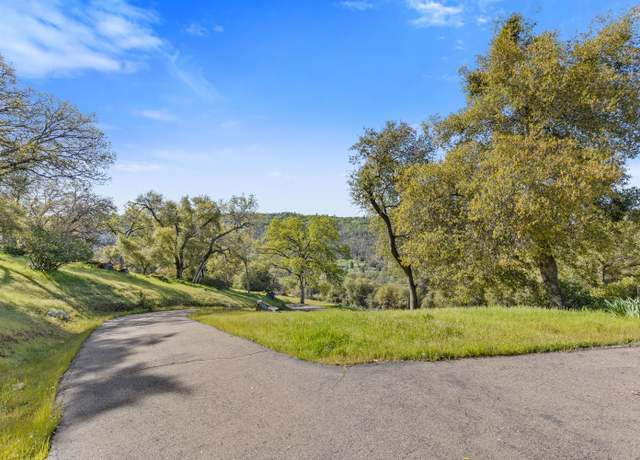 Property at 1341 Golf Way, Placerville, CA 95667, 3 beds, 2 baths