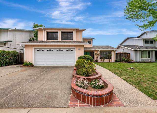 Property at 8863 Liscarney Way, Sacramento, CA 95828, 5 beds, 3 baths