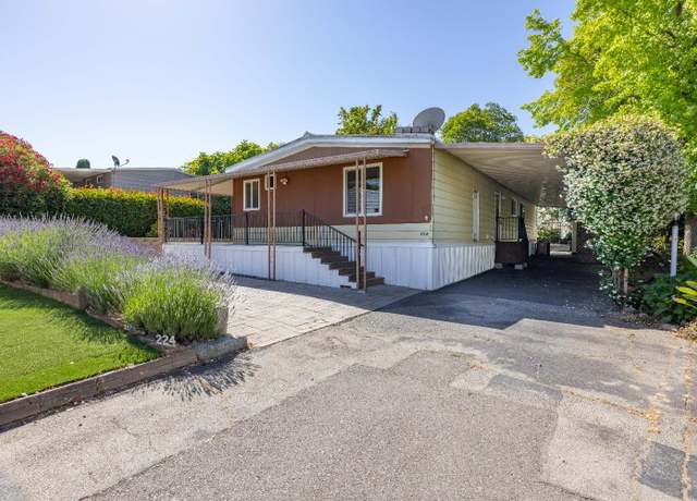 Property at 224 Bluebird Ln, Folsom, CA 95630, 2 beds, 2.5 baths