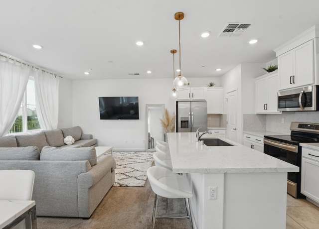 Property at 5301 E Commerce Way #56105, Sacramento, CA 95835, 3 beds, 2.5 baths