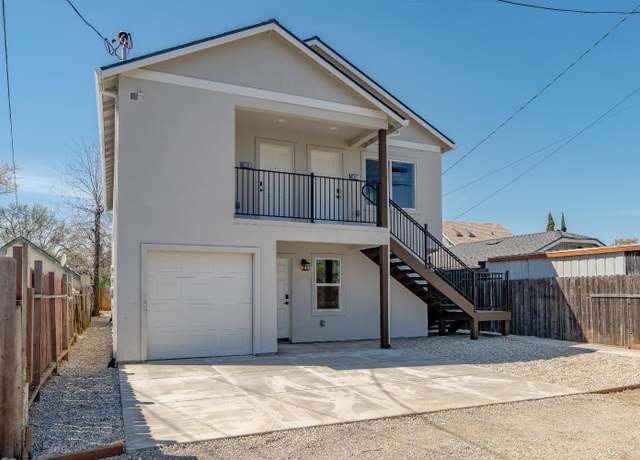 Property at 4117 33rd St, Sacramento, CA 95820, 6 beds, 4 baths