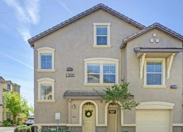 Property at 1313 Vessona Cir, Folsom, CA 95630, 2 beds, 2 baths